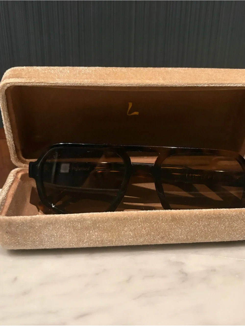 Luv Lou “The Banks” Aviator Sunglasses in Moss Tort